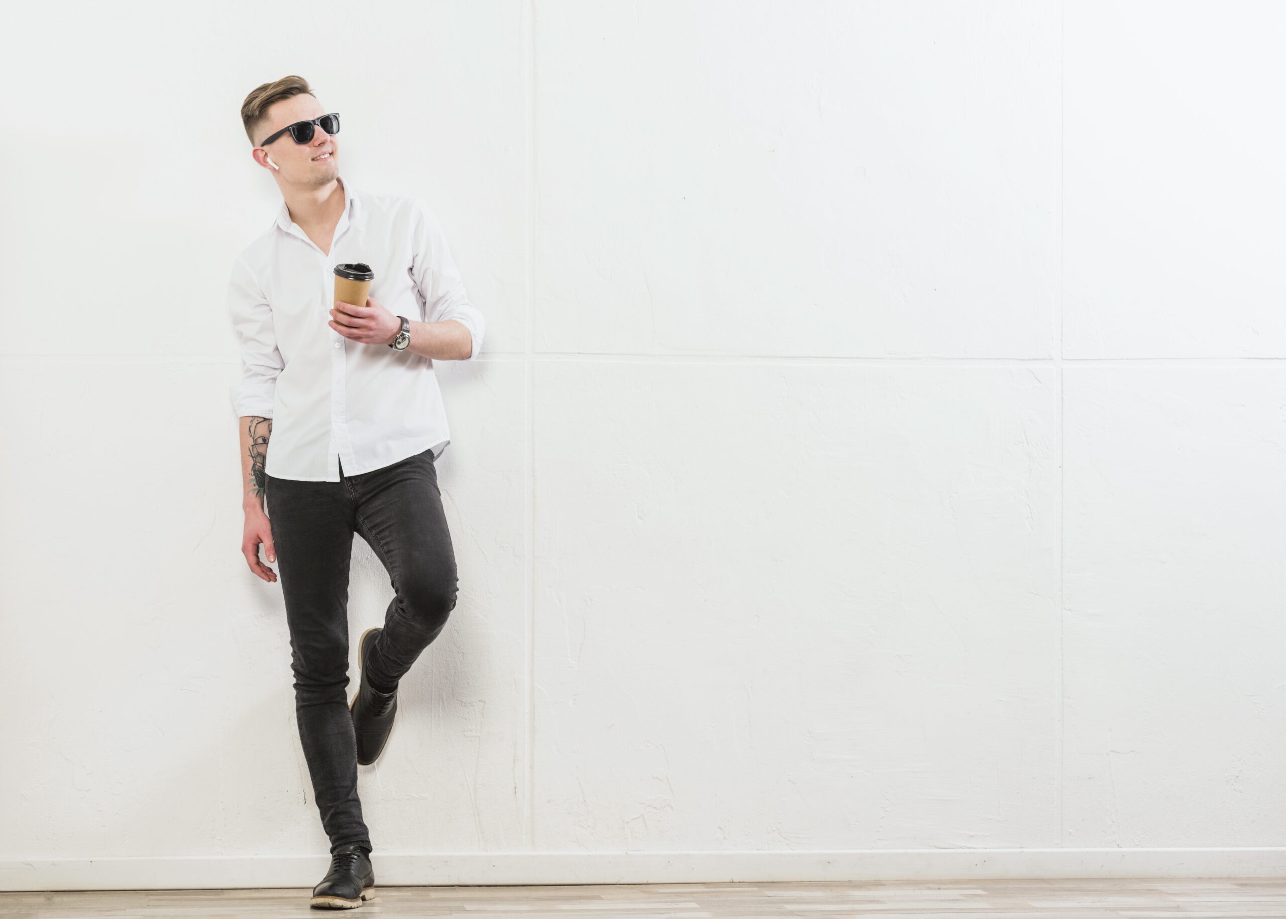 The Power of Understatement: Embracing Minimalist Fashion for Men